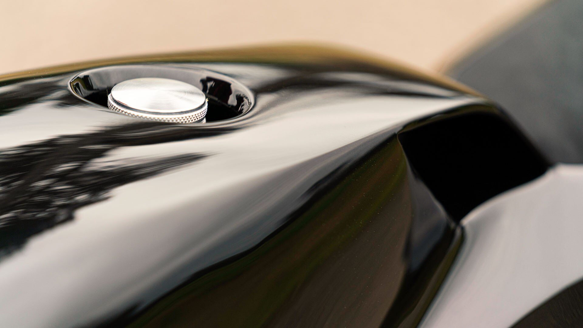 Formschön passt sich der Tank in das Gesamtdesign ein