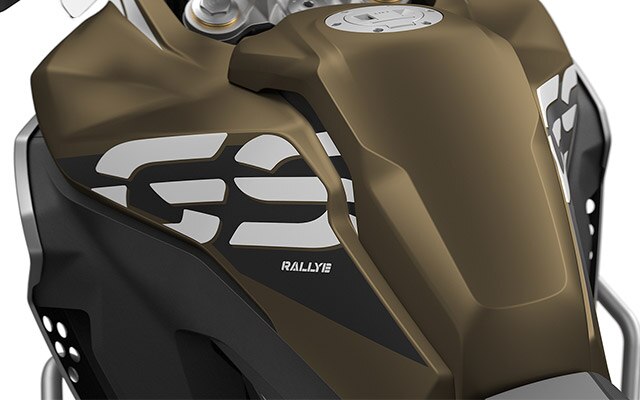 Wir sehen den Tank der F 850 GS Adventure.