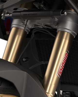 Die F 900 GS von BMW Motorrad mit Enduro Pro Paket inkl. Sportfahrwerk.