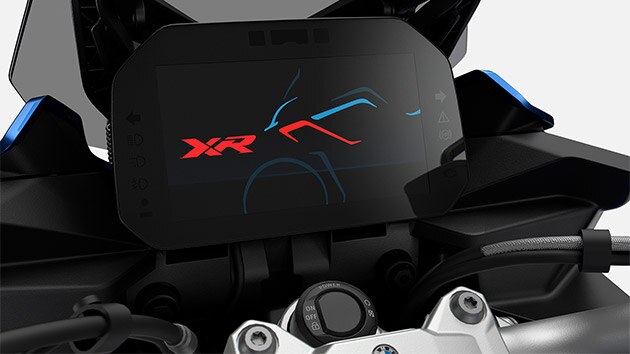 Wir sehen das TFT-Farbdisplay der F 900 XR.