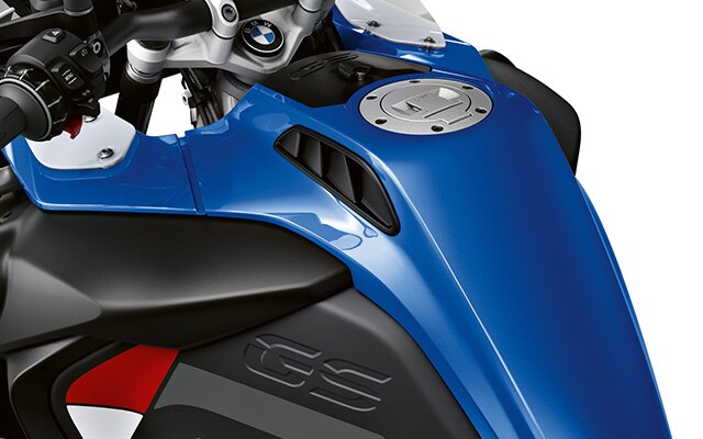 Wir sehen den 30 Liter Tank der R 1250 GS Adventure.