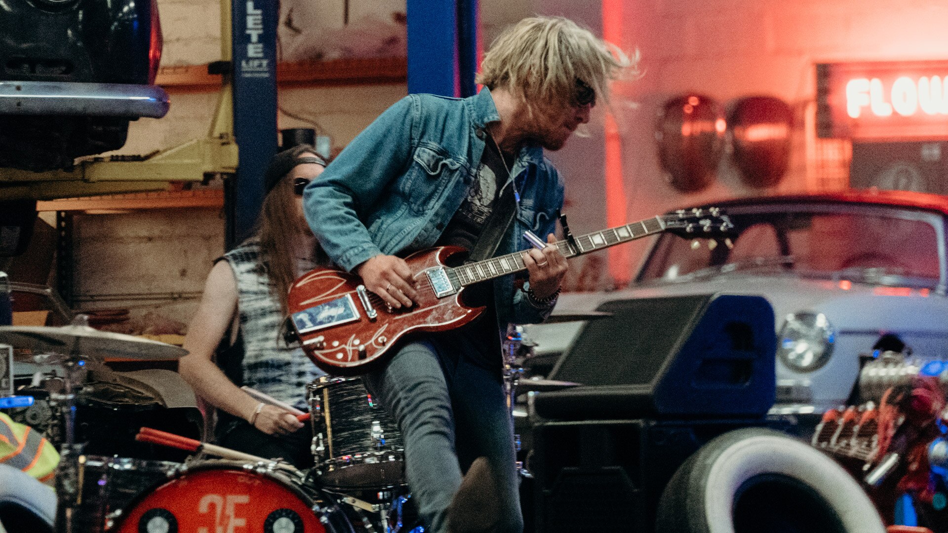 Das Musikvideo zeigt die Band The Cadillac Three und die neuen Heritage Modelle R 18 B und R 18 Transcontinental.