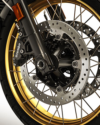 Wir sehen die goldenen Felgen der R nineT Urban G/S.
