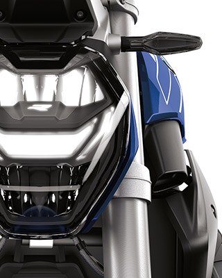 Neuer markanter LED-Hauptscheinwerfer