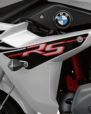 R 1250 RS im Style Sport in der Farbe Lightwhite uni.