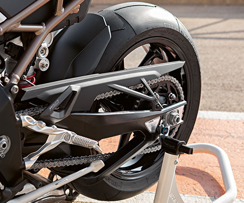BMW RR Unterzugschwinge in Serienproduktion