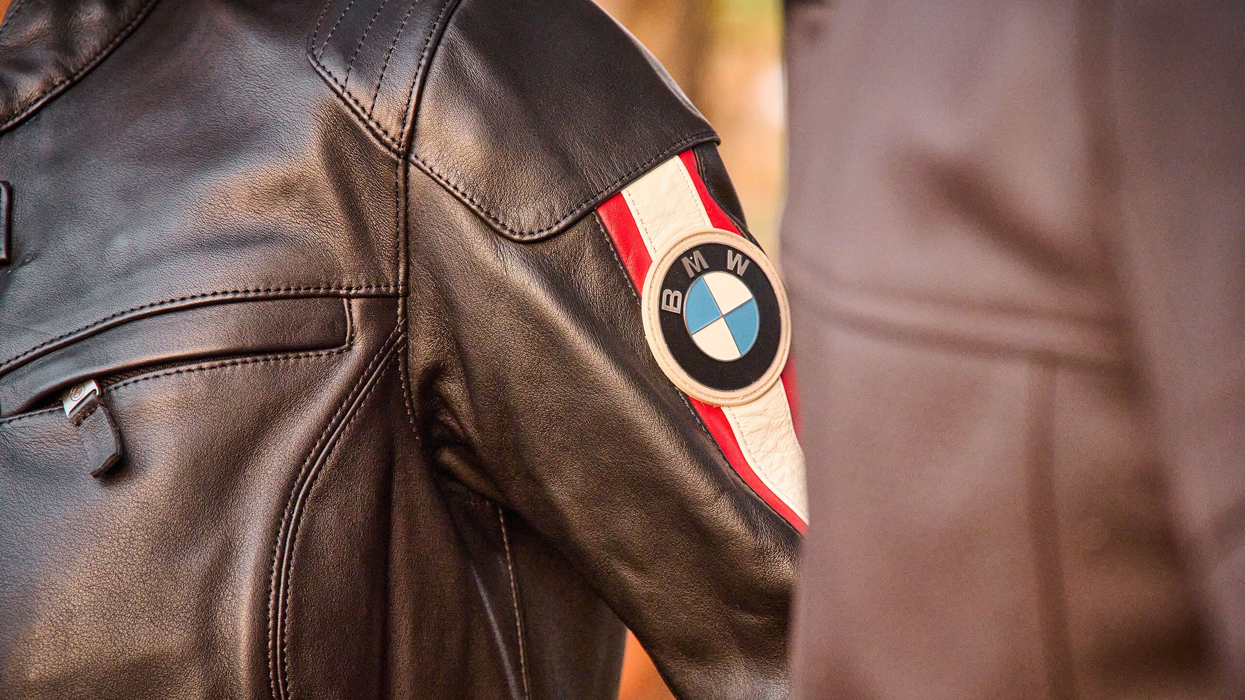 Unisex Genuine Motorrad STYLE BMW Logo Windbreaker 