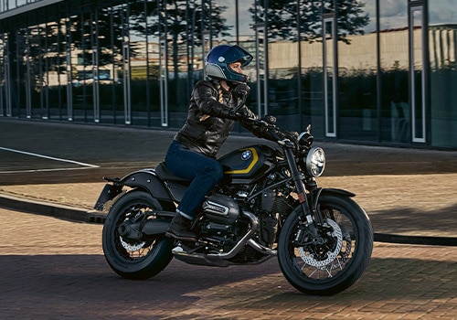 Tropfenförmige Stahltank der BMW R 12